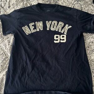 Men’s size M Judge tshirt